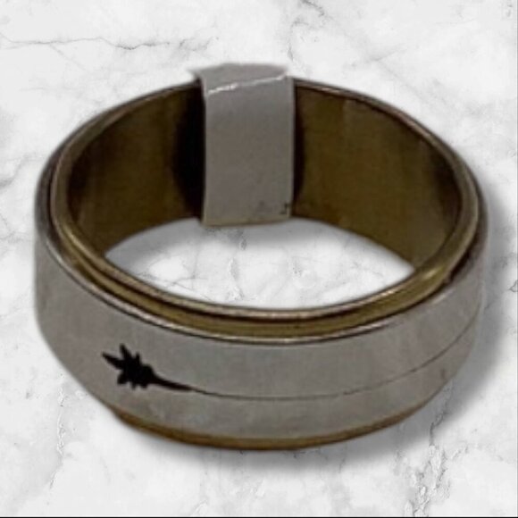 Black Star Design Stainless Steel Unisex Ring Sliver Tone Size 10 - Picture 5 of 7